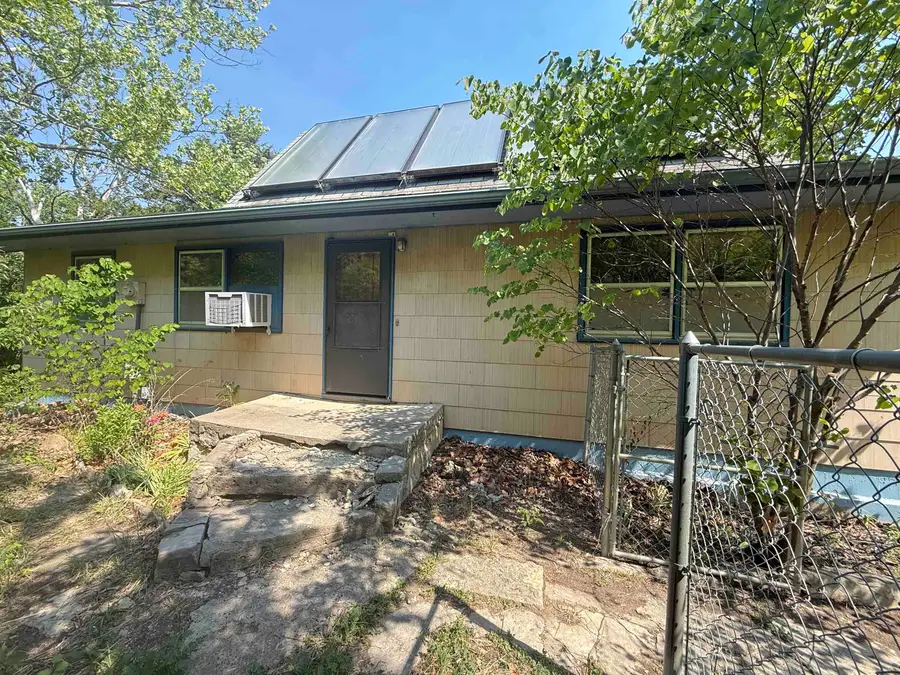 7086 Mill Cove Dr, Manhattan, KS 66503 - #3