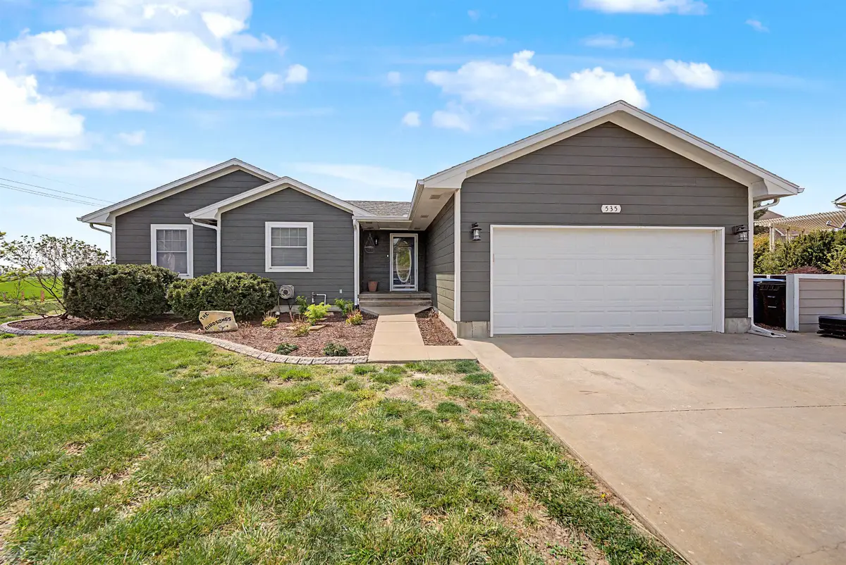 535 Westview Ct, Lindsborg, KS 67456 - #1