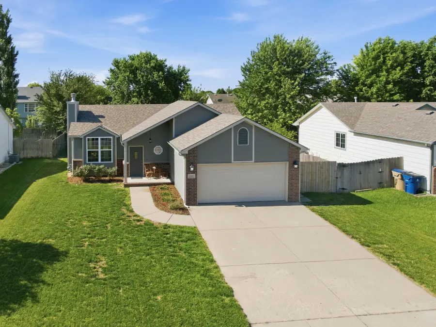 2537 E Cambridge Ct, Park City, KS 67219 - #2