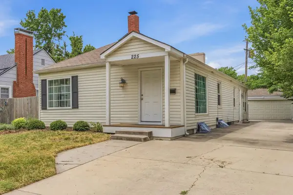 225 S Bleckley Dr, Wichita, KS 67218