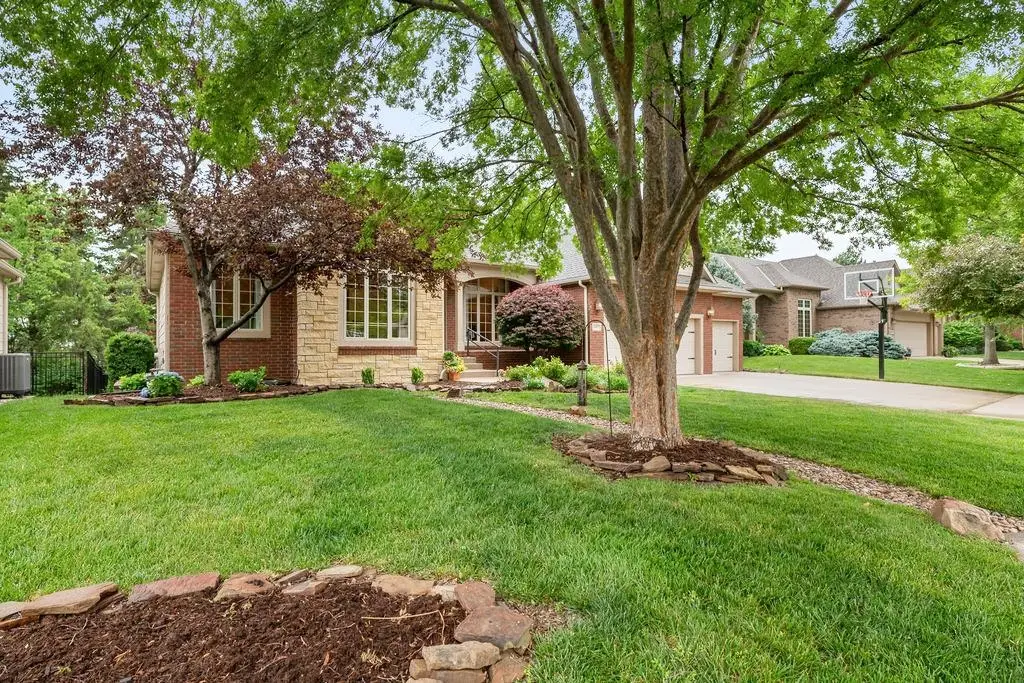 2405 N Peckham Ct, Wichita, KS 67228 - #1