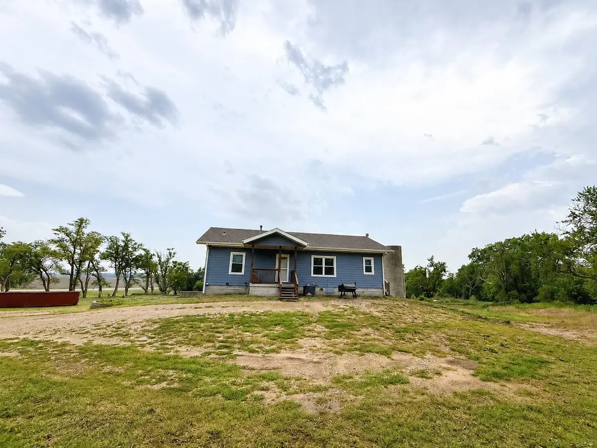 751 N 170th Rd, Bennington, KS 67422 - #1