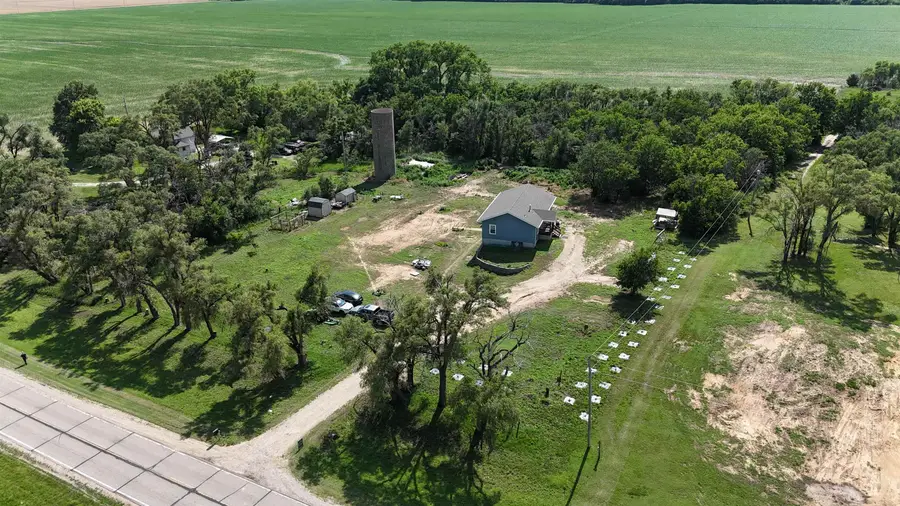 751 N 170th Rd, Bennington, KS 67422 - #2