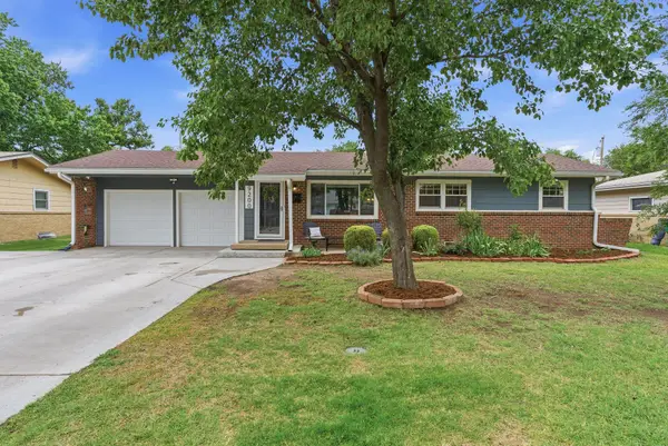 9200 W Bekemeyer Ln, Wichita, KS 67212