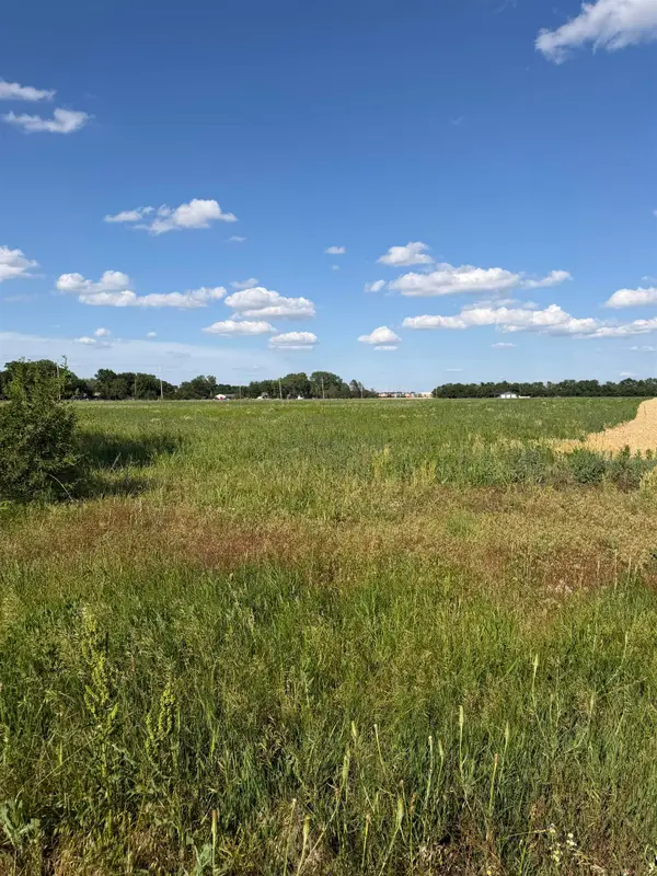 Lot 7 E Bobwhite Estates, Valley Center, KS 67147