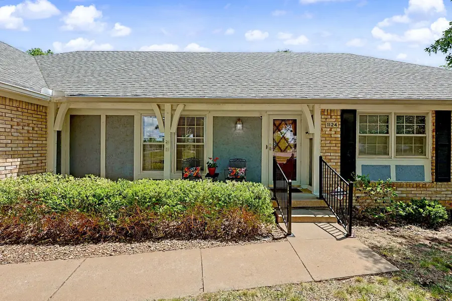 1124 S Barlow St, Wichita, KS 67207 - #3