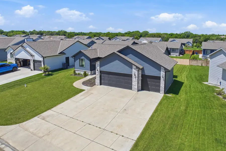 1809 S Stephanie St, Wichita, KS 67207-1136 - #2