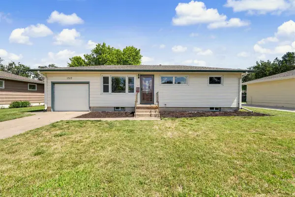 1317 Indian Rock Ln., Salina, KS 67401