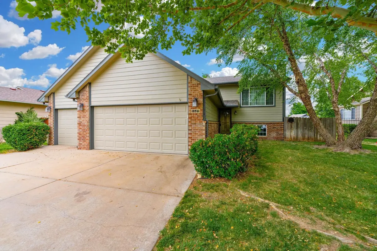 1537 E Summerwood Ct, Goddard, KS 67052 - #1