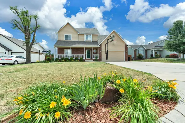 1824 S Stoneybrook St, Wichita, KS 67207