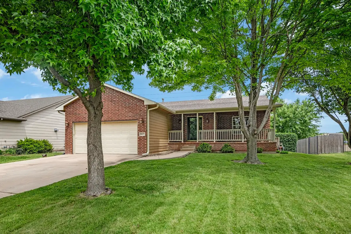 2037 N Ruger Cir, Andover, KS 67002-8102 - #1