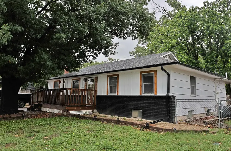 1203 Dover Dr, Salina, KS 67401 - #2