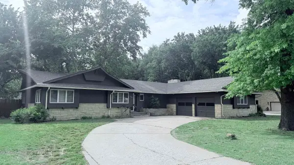 3151 N Somerset Dr, Wichita, KS 67204