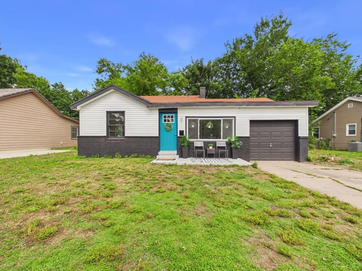 2026 N Litchfield St, Wichita, KS 67203 - #1