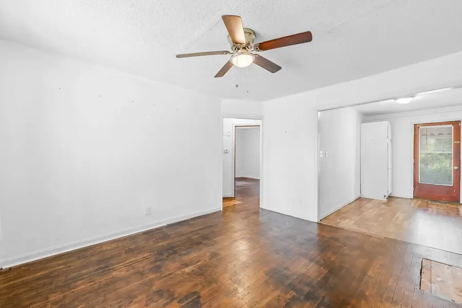 5125 E Elm St, Wichita, KS 67208 - #2