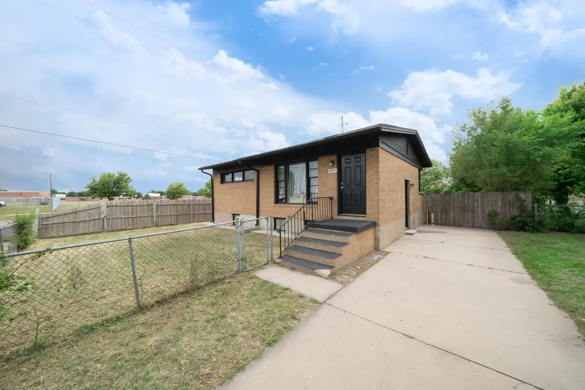 2337 S Glenn Ave, Wichita, KS 67213 - #1