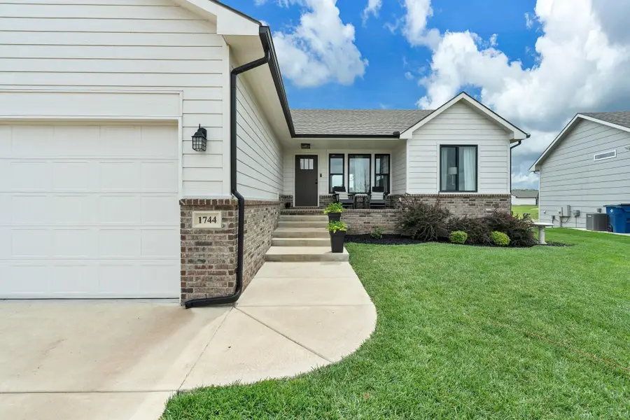 1744 N Kap St, Wichita, KS 67235 - #2