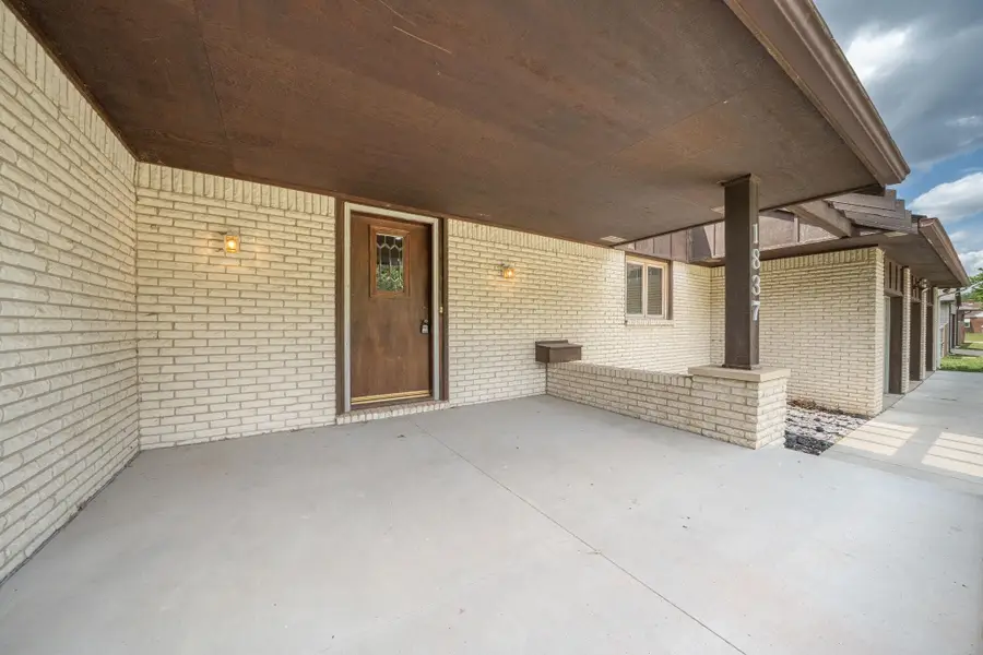 1837 N Mt Carmel, Wichita, KS 67203 - #3