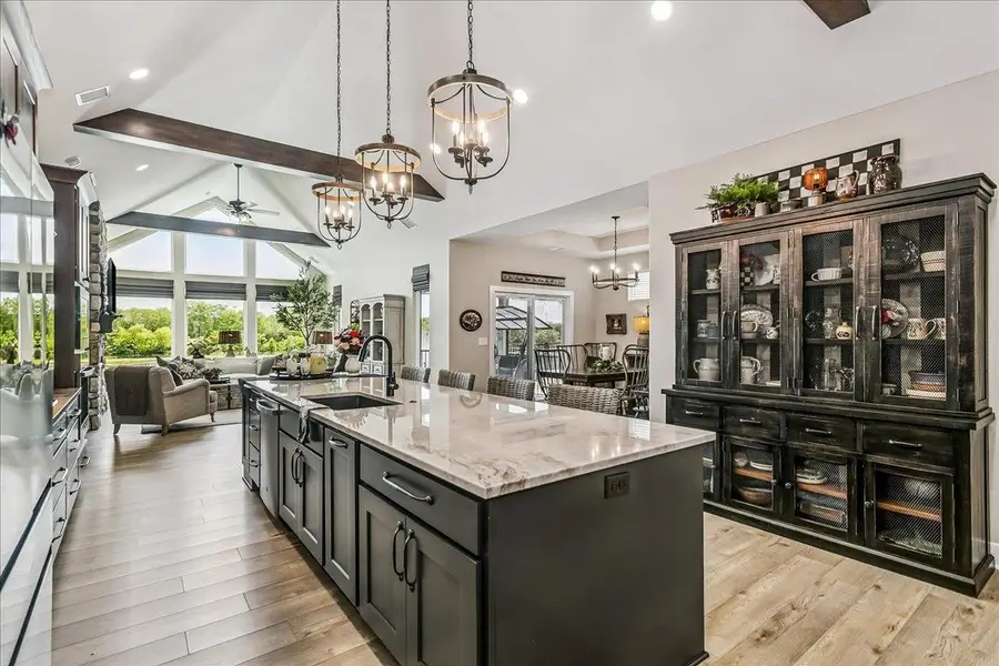 1434 S Monument St, Wichita, KS 67235 - #3