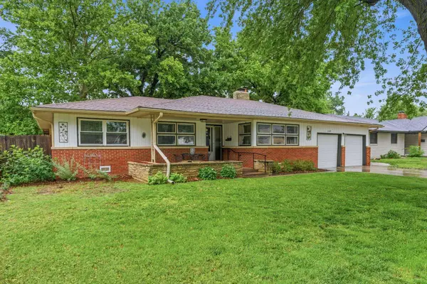 1149 N Old Manor, Wichita, KS 67208