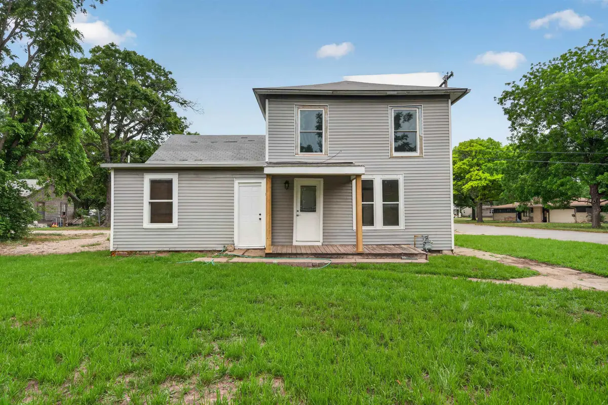 109 N Illinois, Oxford, KS 67119 - #1