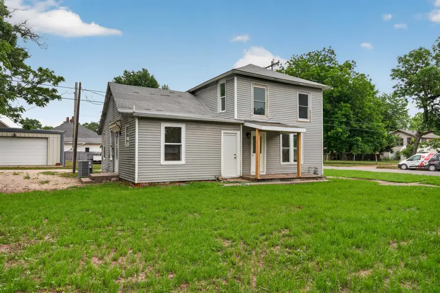 109 N Illinois, Oxford, KS 67119 - #2