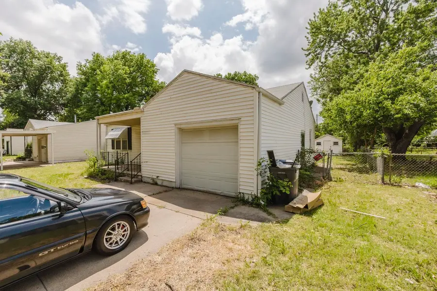 2215 S Green, Wichita, KS 67211 - #3