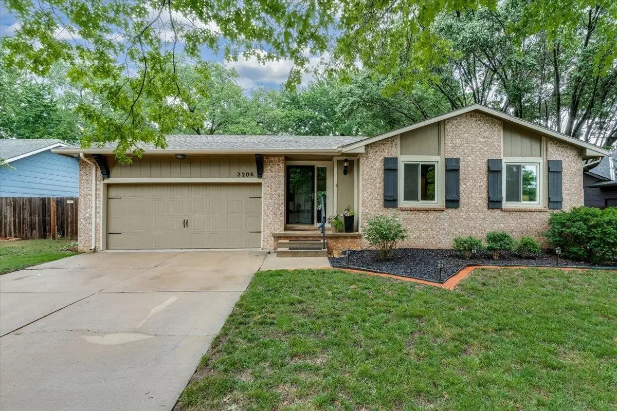 2206 N Basswood Ct, Derby, KS 67037 - #1