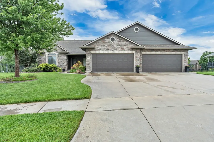 2020 N Newberry St, Derby, KS 67037 - #2