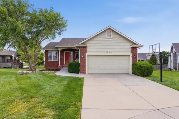12308 E Ayesbury Circle, Wichita, KS 67226