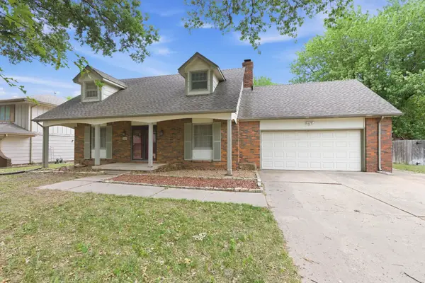 1243 N Dry Creek, Derby, KS 67037