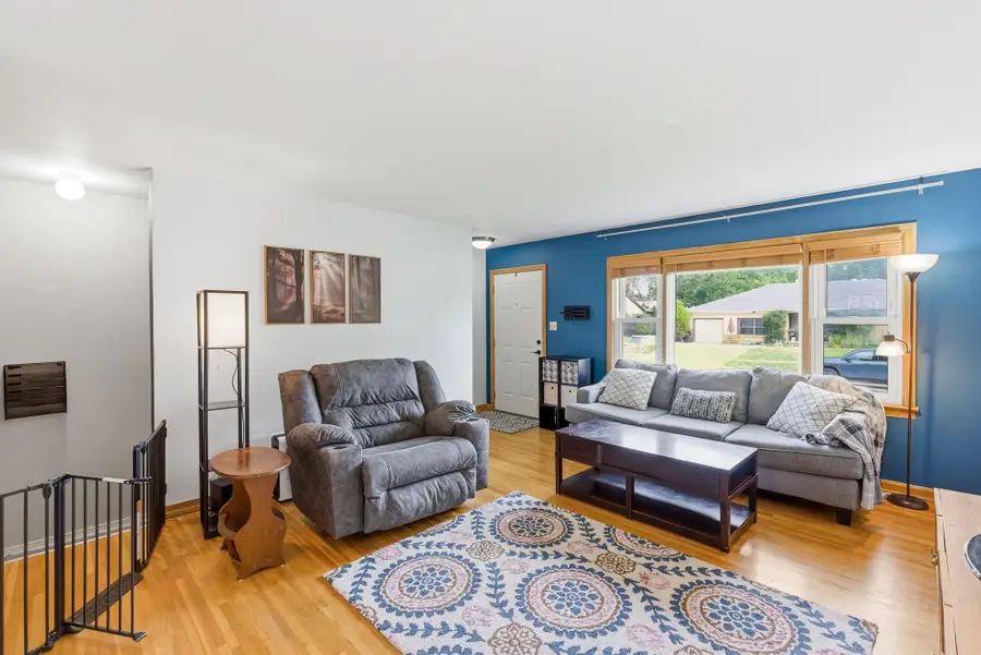 6015 E Zimmerly St, Wichita, KS 67218 - #3