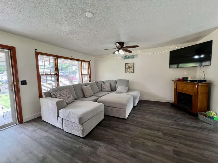 1208 N 2nd, Arkansas City, KS 67005 - #2