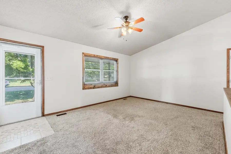 636 Dublin Dr, Andover, KS 67002 - #3