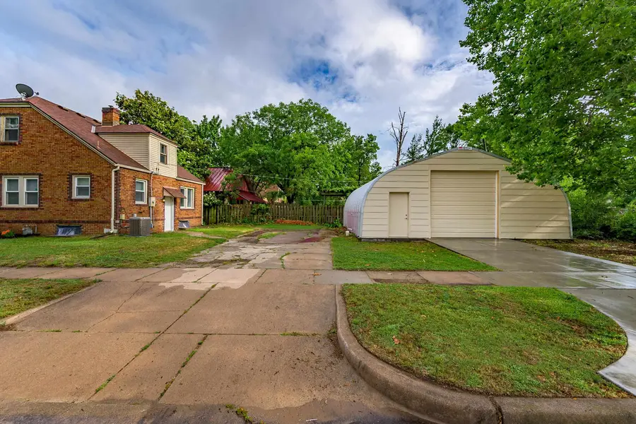 1301 S Greenwood Ave, Wichita, KS 67211-3534 - #3