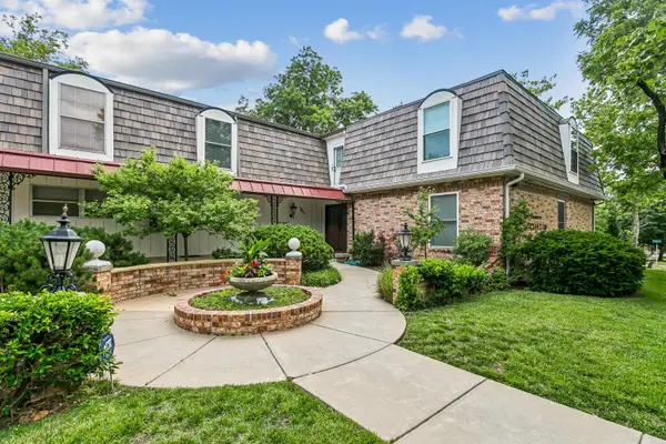 3411 E Oakland Ave, Wichita, KS 67218