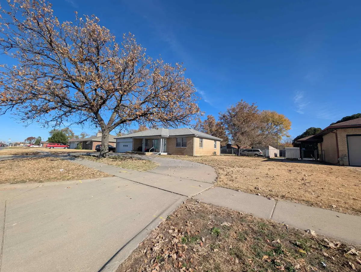 3334 S Seneca St, Wichita, KS 67217 - #1
