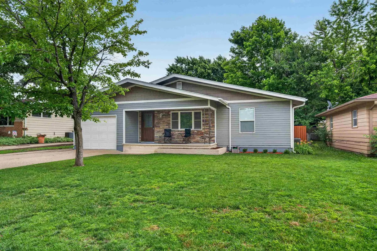 1606 Edgemoor St, El Dorado, KS 67042 - #1