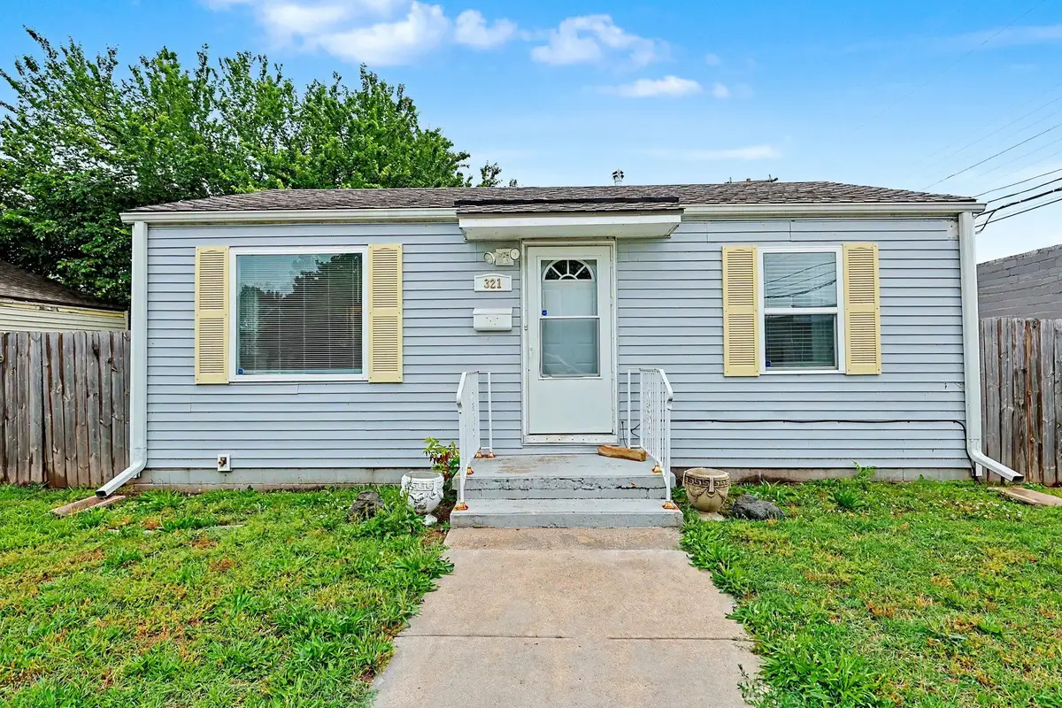 321 E Kinkaid Ave, Wichita, KS 67211 - #1
