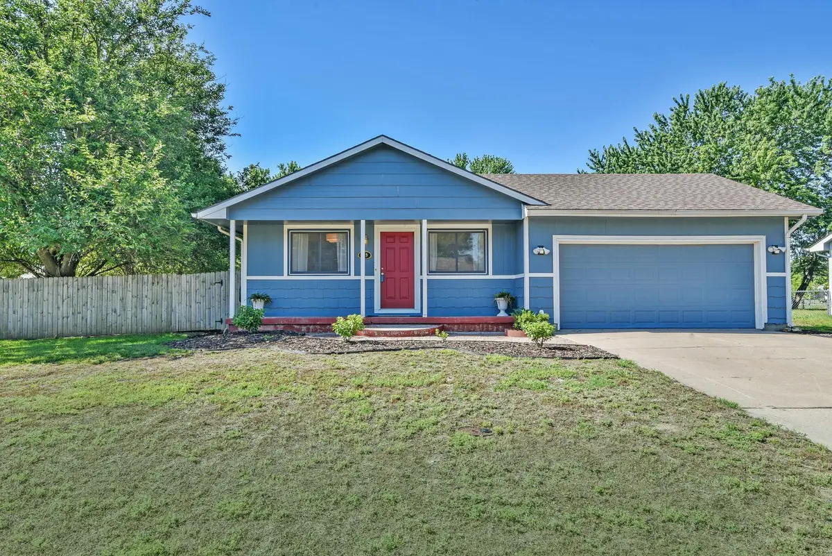 919 E Karla, Haysville, KS 67060 - #1