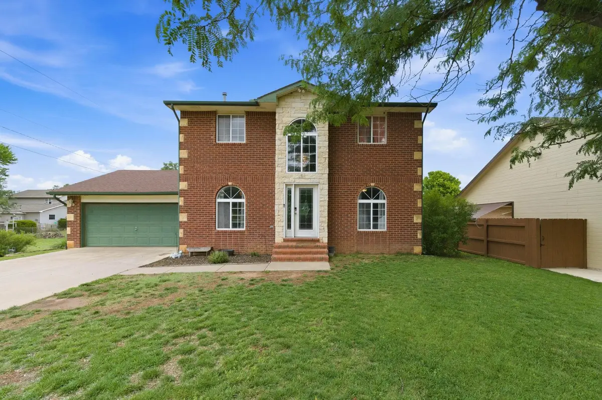 412 W 7th Ave, Cheney, KS 67025 - #1
