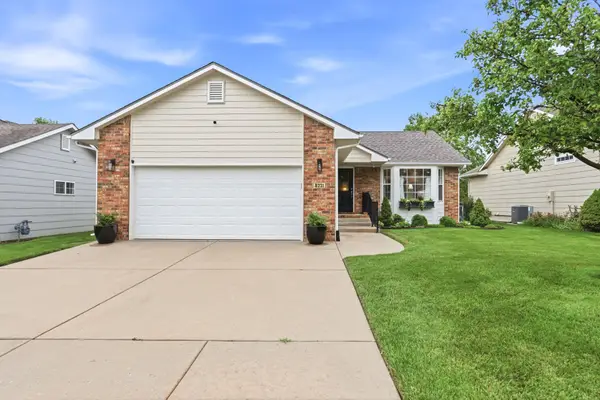 8221 W Thurman St, Wichita, KS 67212