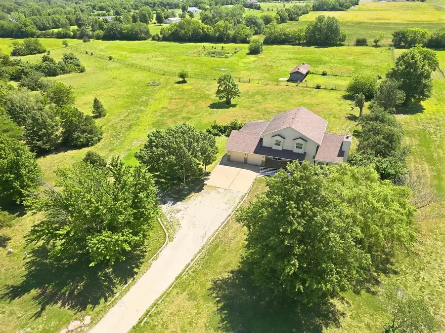 10215 E June Dr, Derby, KS 67037 - #2
