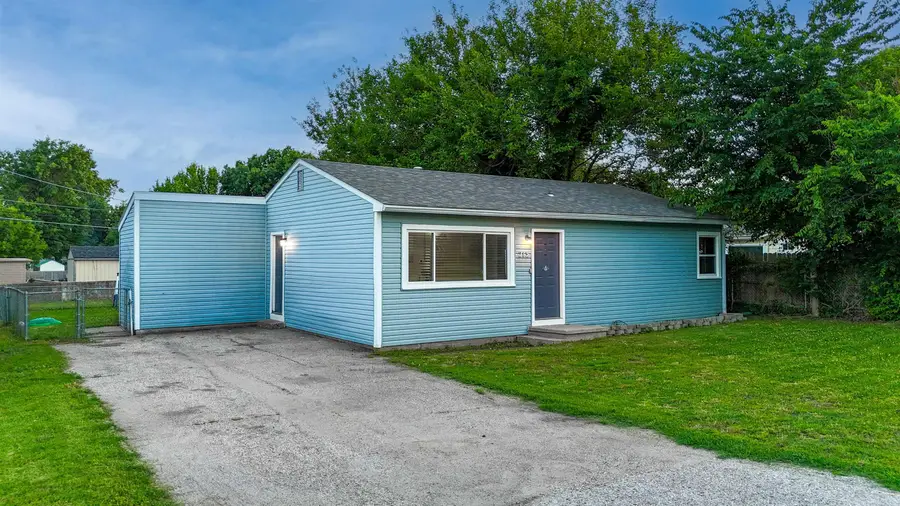 213 E Radio Ln, Arkansas City, KS 67005 - #2