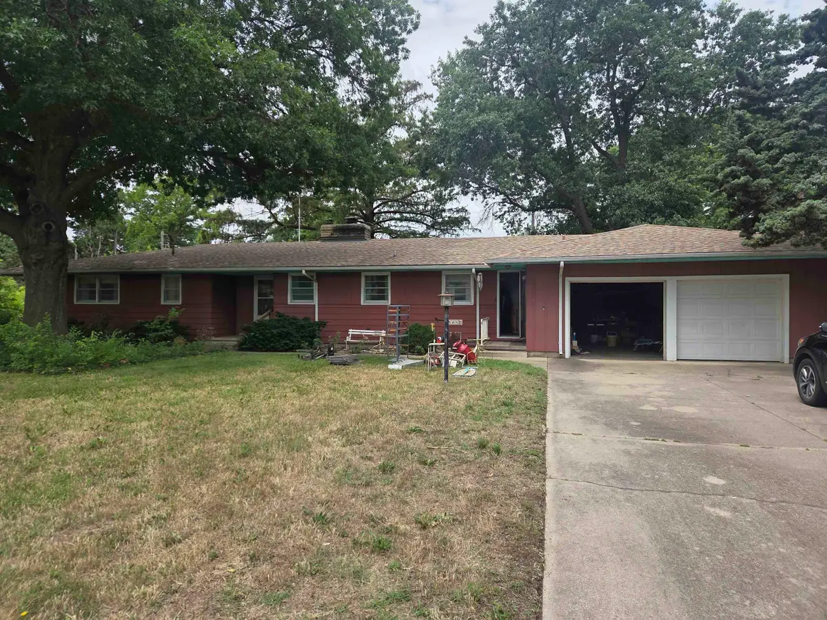3321 Bellaire Ct, Wichita, KS 67218 - #1