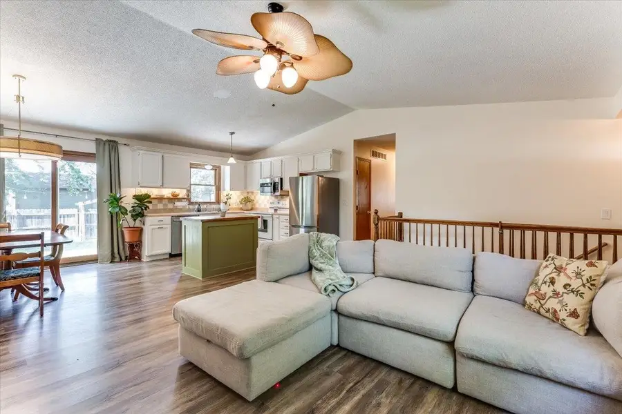 2456 N Ridgewood Ct, Wichita, KS 67220 - #3