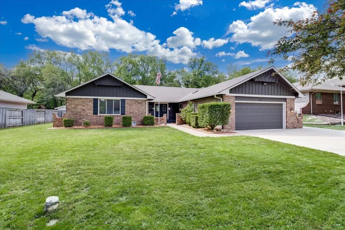 1231 Dry Creek Dr, Derby, KS 67037 - #1