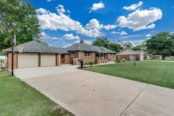 110 S Tyler, Wichita, KS 67209
