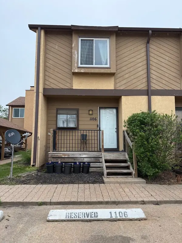 2405 S Capri #1106, Wichita, KS 67210