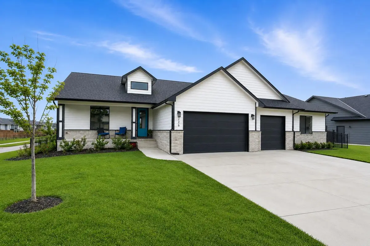 226 S Wellcrest, Goddard, KS 67052 - #1